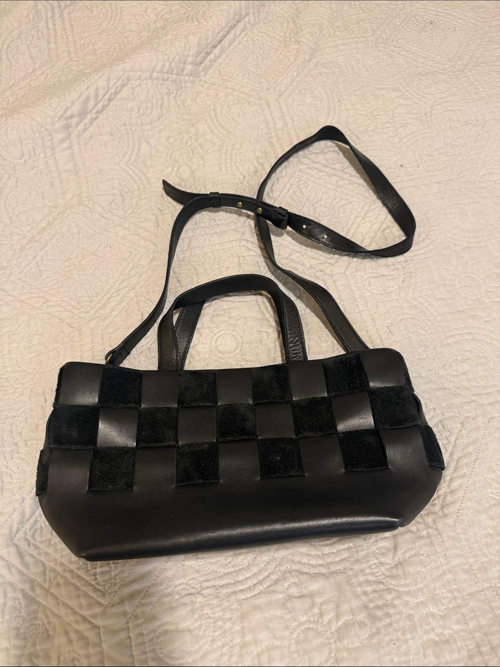 Madewell The Basketweave Mini Crossbody Tote in Leather and Suede - Picture 3 of 5